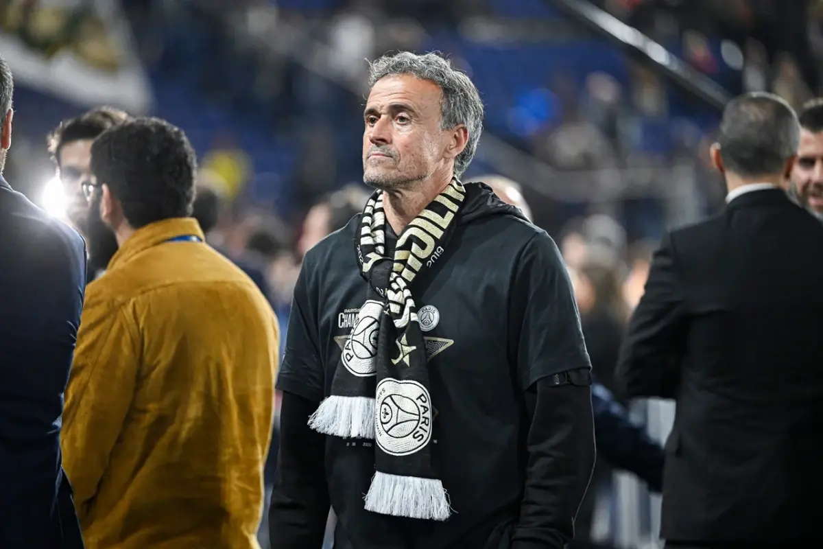 luis-enrique-zdobyl-nagrode-fifa-the-best-2025-po-treblu-z-paris-saint-germain