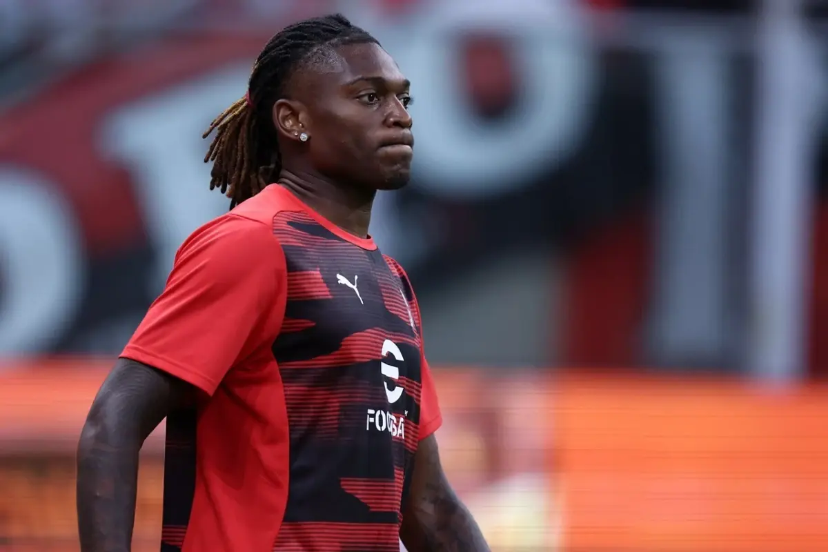 milan-nie-zamierza-sprzedac-rafaela-leao-psg-wciaz-zainteresowane